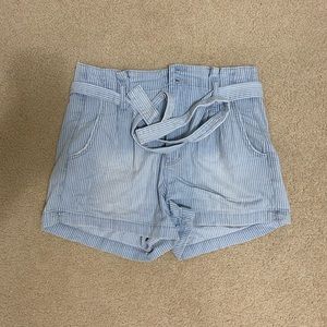 striped baggy tie shorts